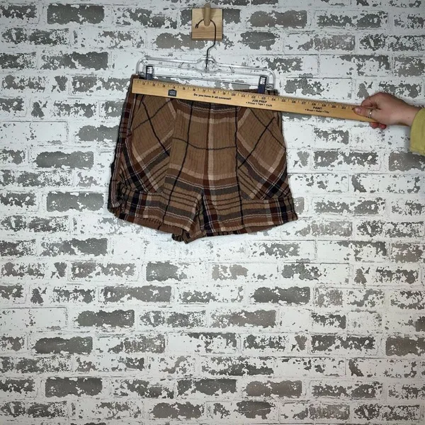 Aerie | women brown plaid shorts - Image 8