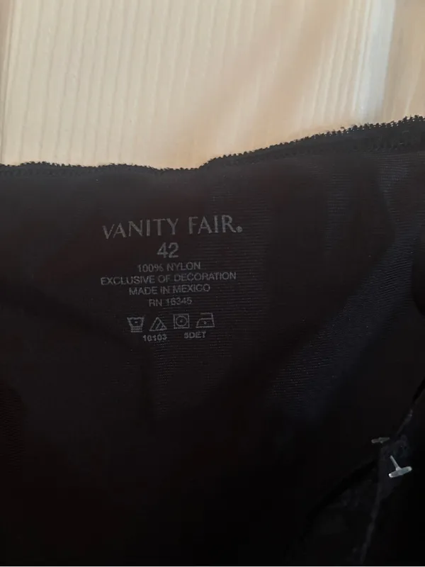 Vanity Fair Daywear Full Slip Black with Lace-Trim Size 42 26in - Image 6