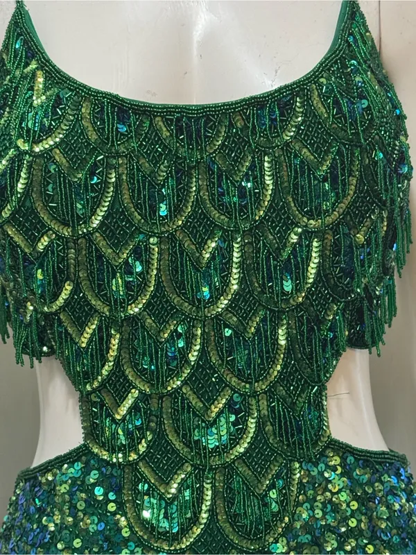Rachel Allan Stunning Emerald Green Sequin Fringe Cutout formal Gown Size 6 - Image 5