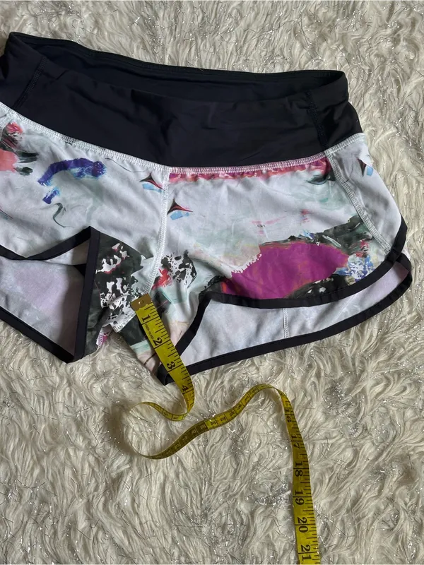 lululemon athletica Women's Multicolor Run Speed Shorts Size 4 - Image 5