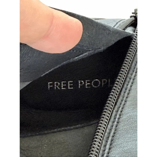 Free People Black Supple Leather Square Cap Toe Block Heel Ankle Boots‎ Size 10 - Image 7