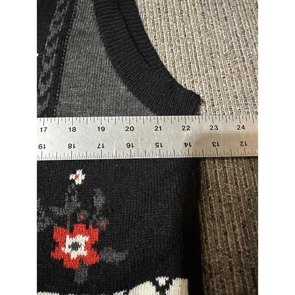Vintage 90s PANTHER Sweater Vest Embroidery Flower Hearts Red Black Size Medium - Image 5