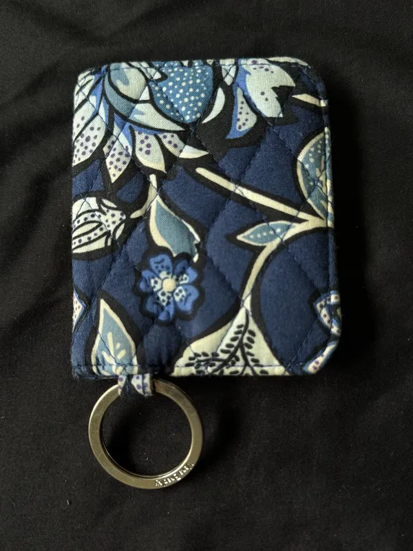 Vera Bradley Pocket Wallet - Image 4