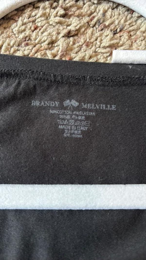 Brandy Melville Amara Top - Image 5
