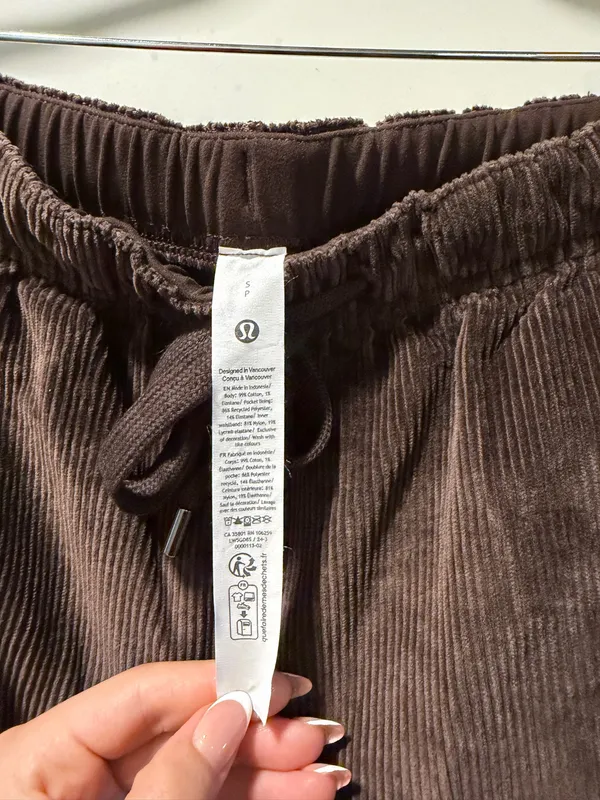 Women’s Lululemon Cargo Pants  - Image 3