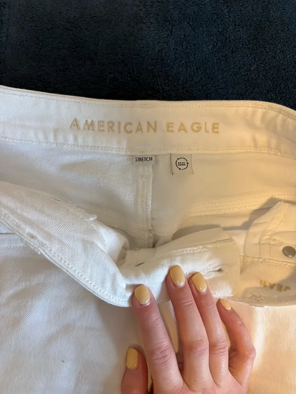 American Eagle Mom Jeans - Image 3