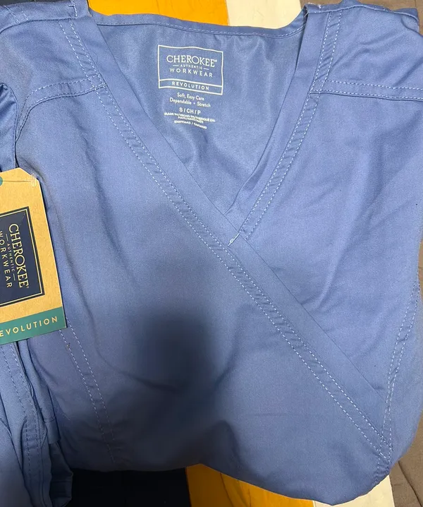 Authentic Cherokee Workwear BNWT Scrub Set - Image 2