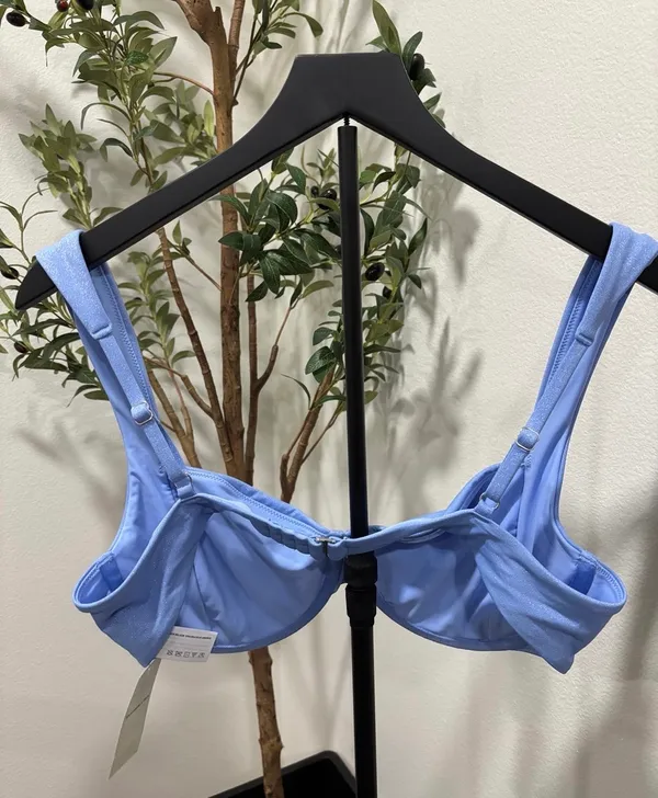 Abercrombie bikini top xL - Image 3