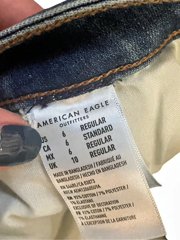 American Eagle Super Stretch Distressed Skinny Jeans Size 6 - Image 4