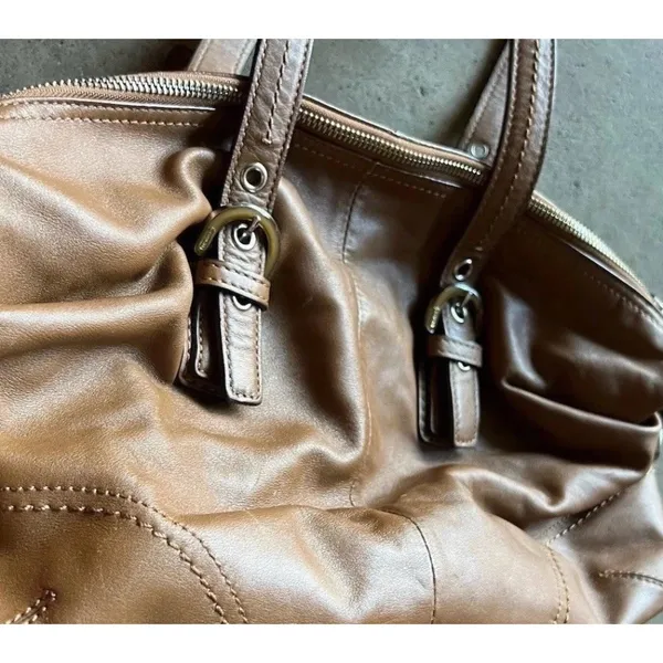 Coach F17220 Soho Shoulder Bag Purse Brown Leather Boho Slouchy Classic - Image 14