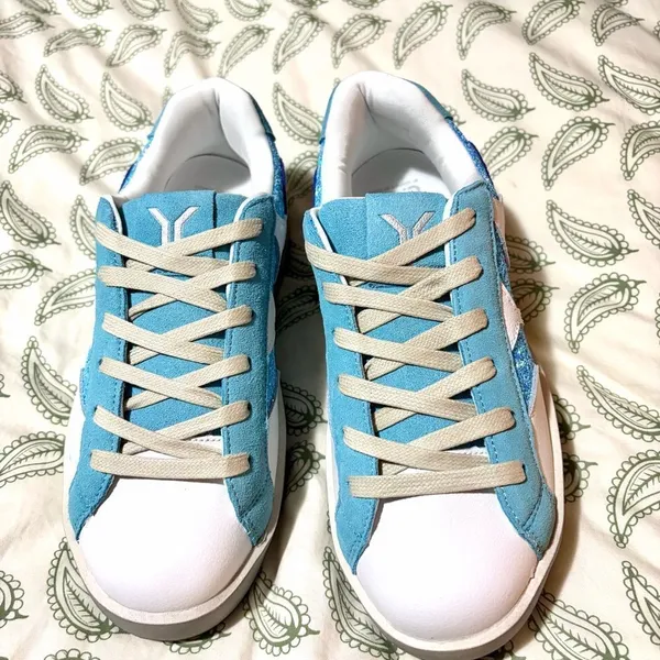 COB CULTURE OF BRAVE White Leather Neon Glare Blue Glitter Wing Sneaker 8-8.5 - Image 3