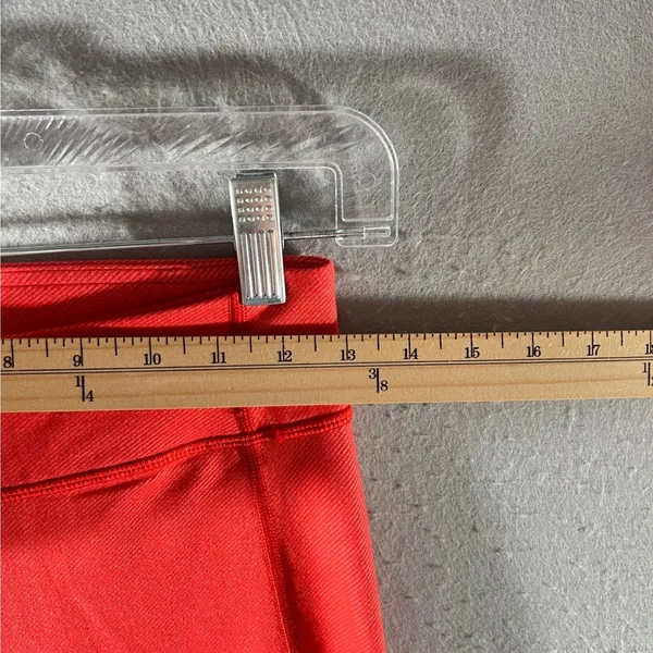 960 | Lululemon Ribbed High Rise Cropped Yoga‎ Leggings Coral Red Womens 4 - Image 3