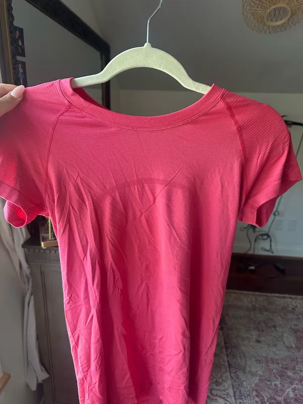 Lululemon 2.0 Swiftly Tech Short Sleeve Shirt - Image 2