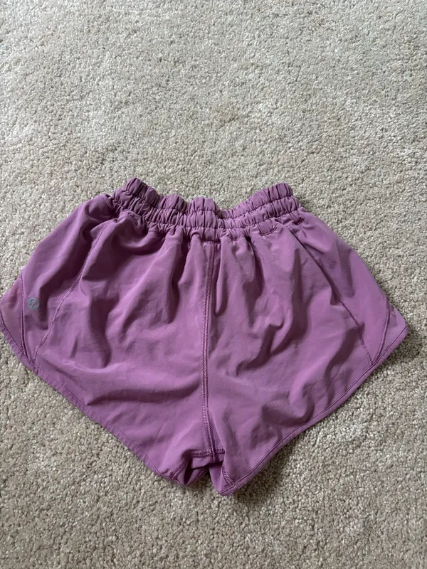 Lululemon Hotty Hot Shorts 2.5" - Image 2