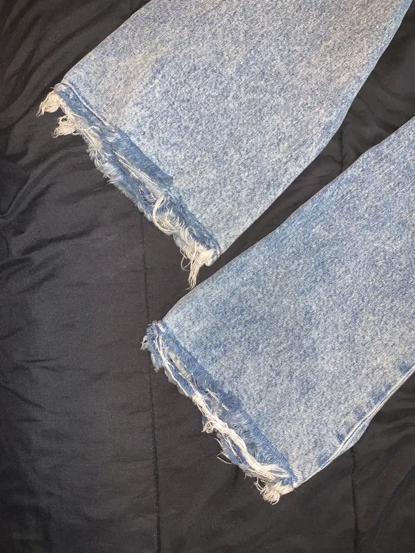 Buckle Jeans - Image 6