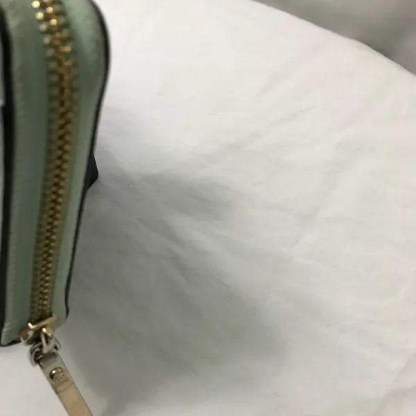 Kate Spade Light/Mint Green Full Zip Long Wallet EUC - Image 4