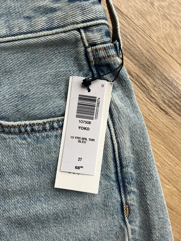 Aritzia Denim Forum Yoka Jean Shorts - Image 4