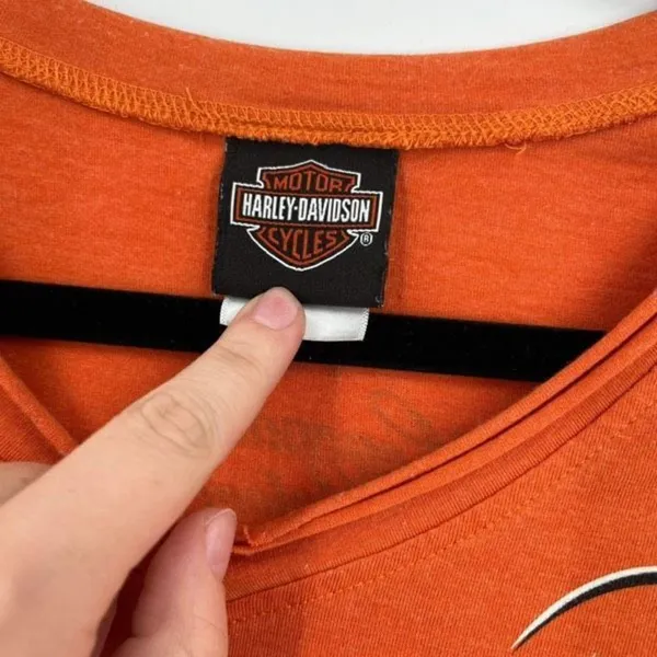 Harley Davidson women’s orange large spell‎ out Jewel encrusted t-shirt medium - Image 6