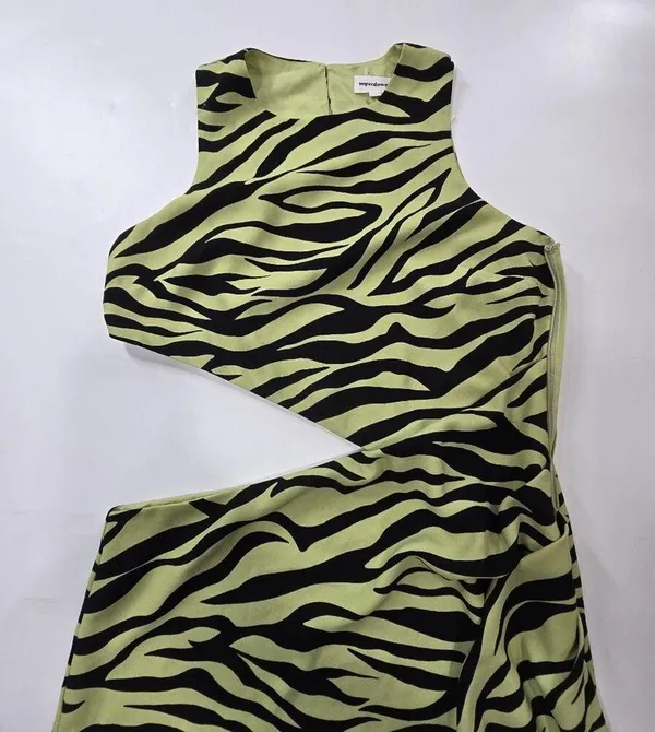 Superdown Ivana Cut Out Maxi in Green Zebra Medium - Image 5