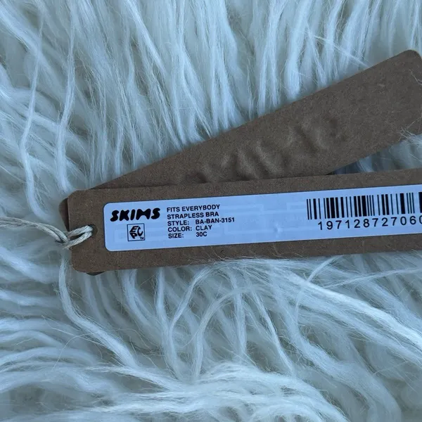 Skims Fits Everybody Strapless Bra Clay Size 30C - Image 7