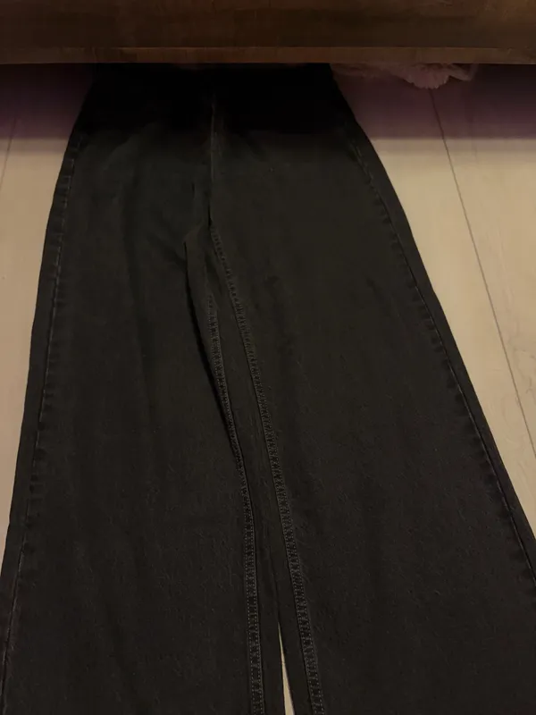 Old Navy Jeans - Image 2