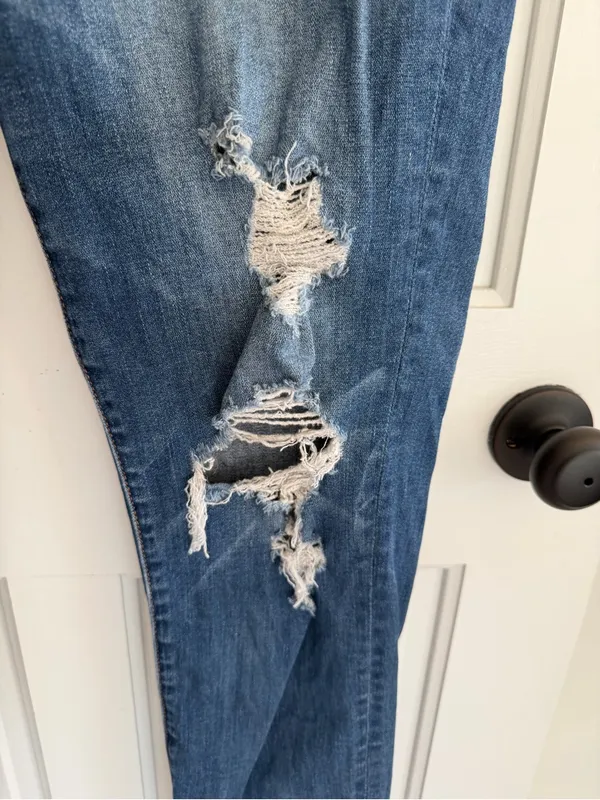 American Eagle Super Stretch X Distressed Skinny Jeans Size 12 Long - Image 4