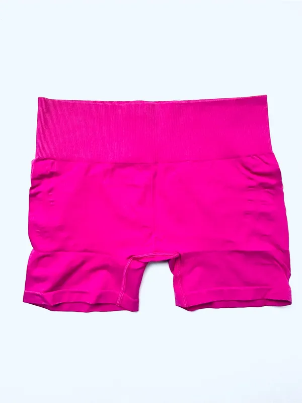 Gymshark XL/L Light Hold Shorts & Ruched Strappy Sports Bra Set - Image 3