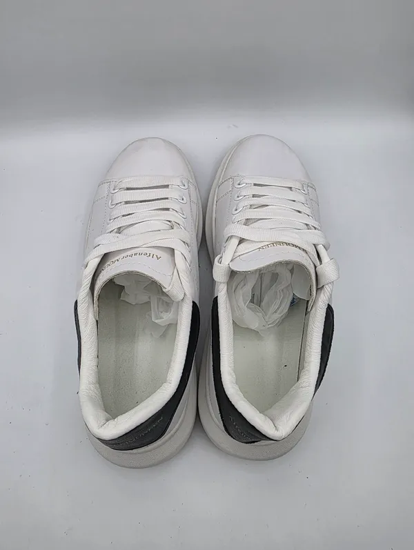 Women's Oversized Colorblocked Sneakers White Black Size 10 Minimialistic - Image 6