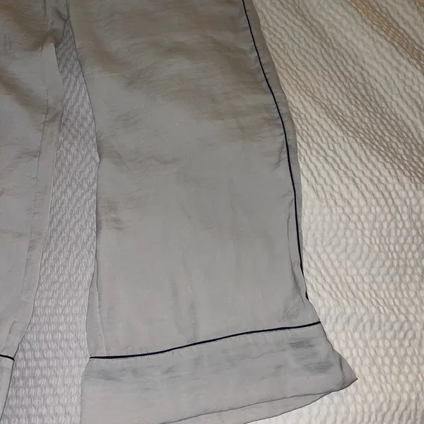 NWT Aerie Light Gray Ruffled Pants Size Medium - Image 7