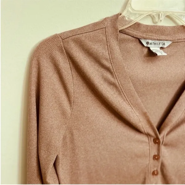 Women’s Athleta Uptempo Pink Mauve Ribbed Henley Long Sleeve Top Size Small - Image 5