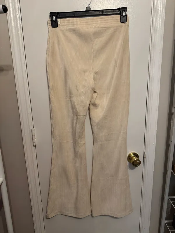 Aerie Flare Velvet Velour Cream Lounge Pants Size Medium - Image 2