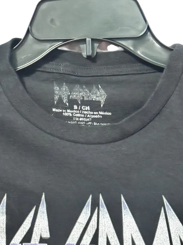 DEF LEPPARD Animal Graphic Short Sleeve Tee S 17.5” p2p Black EUC - Image 3