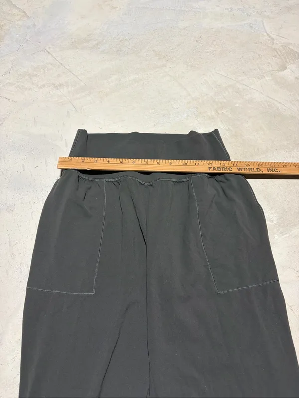 Athleta Pull-On cruise Jogger Pants with Cuffed Ankles medium - Image 2