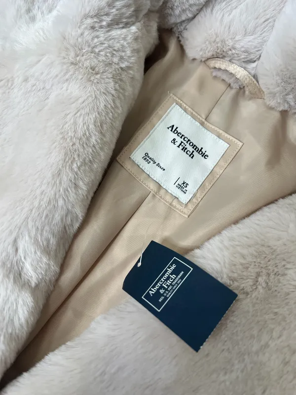 Abercrombie & Fitch Faux Fur Coat Womens XS Cream Plush Quiet Luxury Winter Chic - Image 4
