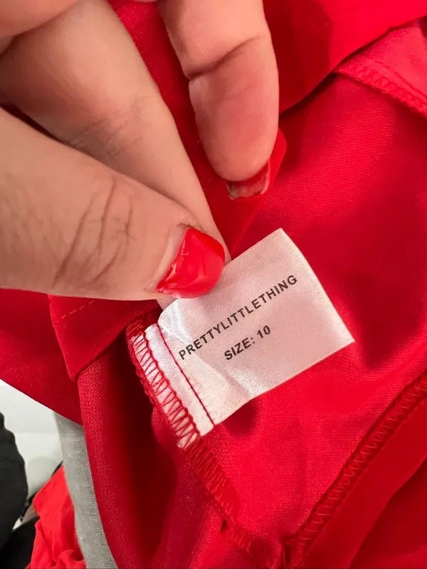 Pretty Little Thing Red Off-the-Shoulder Hook & Eye Mini Bodycon Dress Size 6 - Image 10
