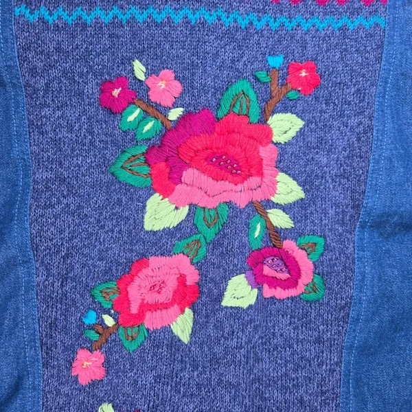 Alfred Dunner Womens Blue Denim Vest‎ Floral Embroidered Beaded Size 14 Indigo - Image 5