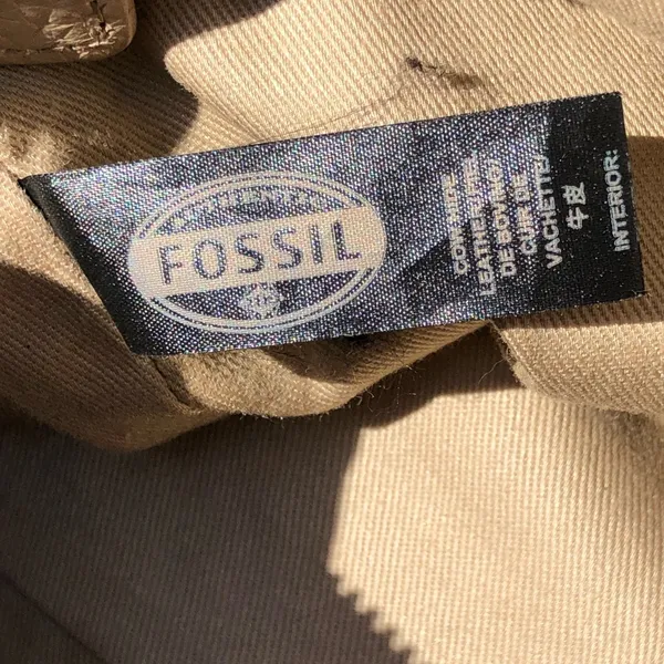 Fossil Tan Pebbled Leather Purse - Image 10