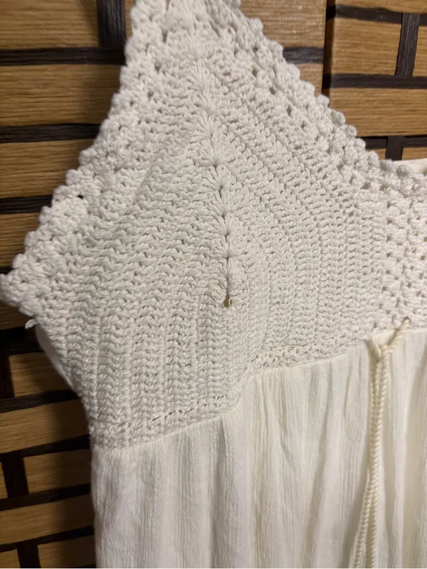 American eagle ivory maxi dress size medium - Image 4