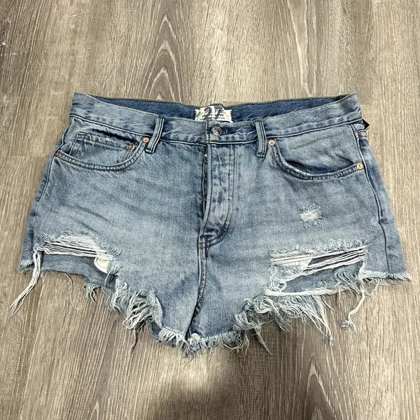 Free People We the Free Loving Good Vibrations Shorts Denim Jean Shorts Size 27 - Image 2