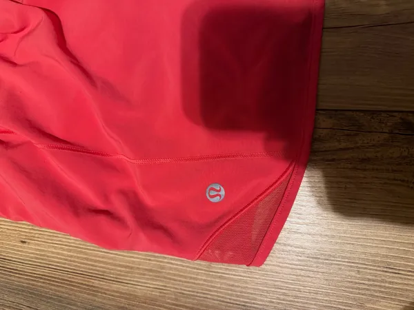 Lululemon Hotty Hot 4" - Image 2