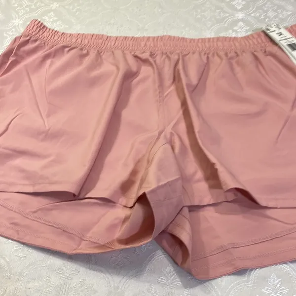 Adidas women shorts 3X - Image 7
