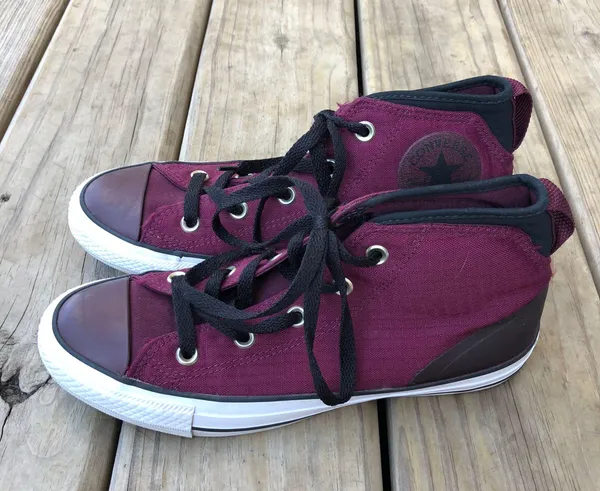 Converse Chuck Taylor All Star Sneakers Mid-Top Burgundy - Image 2