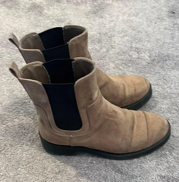 Old Navy Boots - Image 5