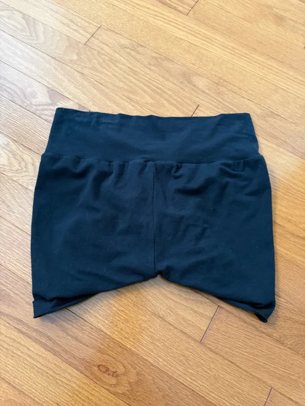 Skims Cotton Twist Shorts in Onyx - Image 3