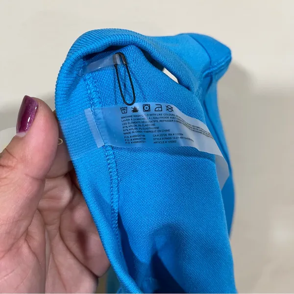 NWOT Golden Aritzia activewear sports bra blue size small women’s stretch - Image 6