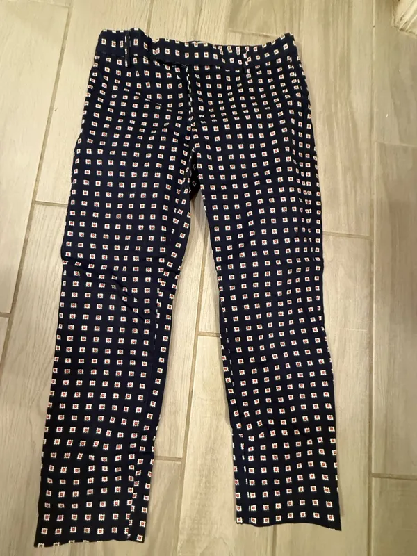 GAP Navy Geo Print Cropped Pants - Image 2