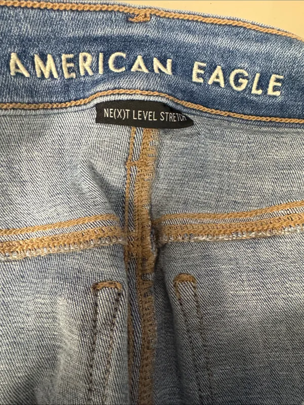 American Eagle Low Rise Flare Size 4 Short - Image 4