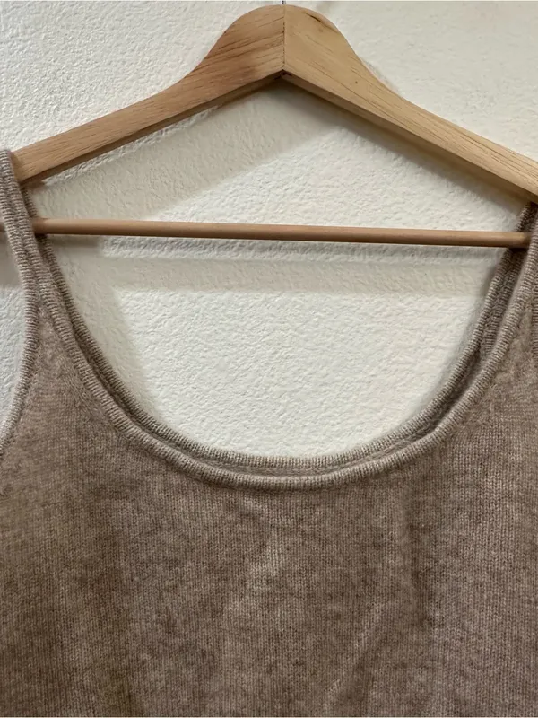 Reformation Women's Varenne Cashmere Scoop Neck Tank Top Size XS - Image 3