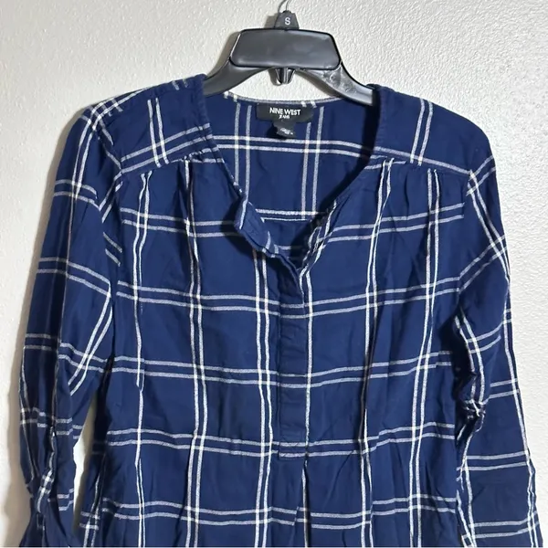 Nine West‎ Jeans Women Blue Plaid Button Up Blouse size Small. - Image 3