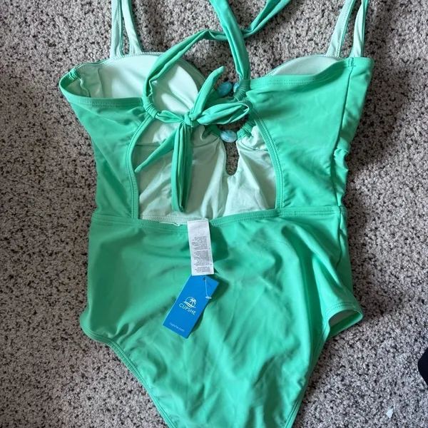 Cupshe NWT Green One Piece Swimsuit Size‎ Medium - Image 4